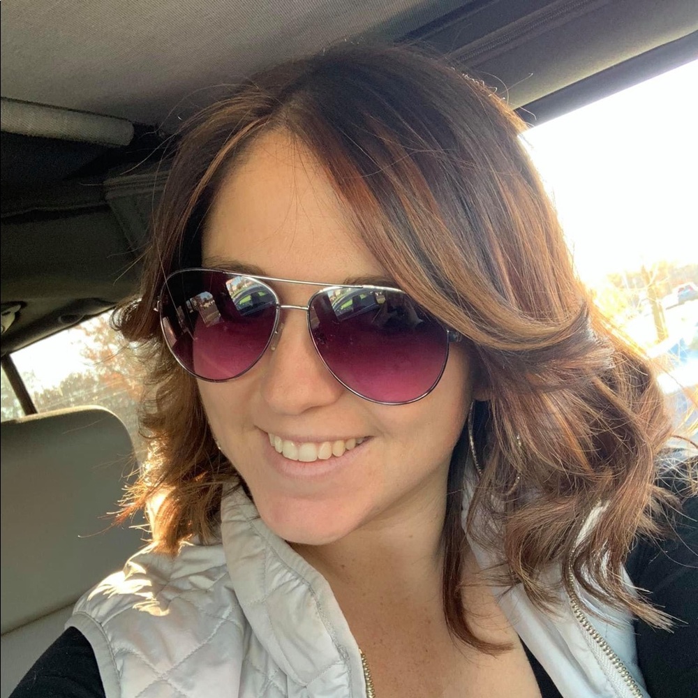 Meet your Posher, Erica